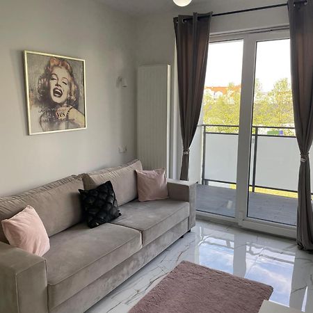 Apartament Marilyn 斯维诺乌伊希切 外观 照片