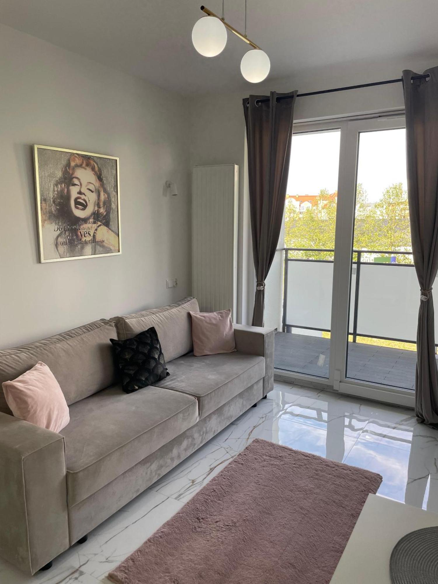 Apartament Marilyn 斯维诺乌伊希切 外观 照片